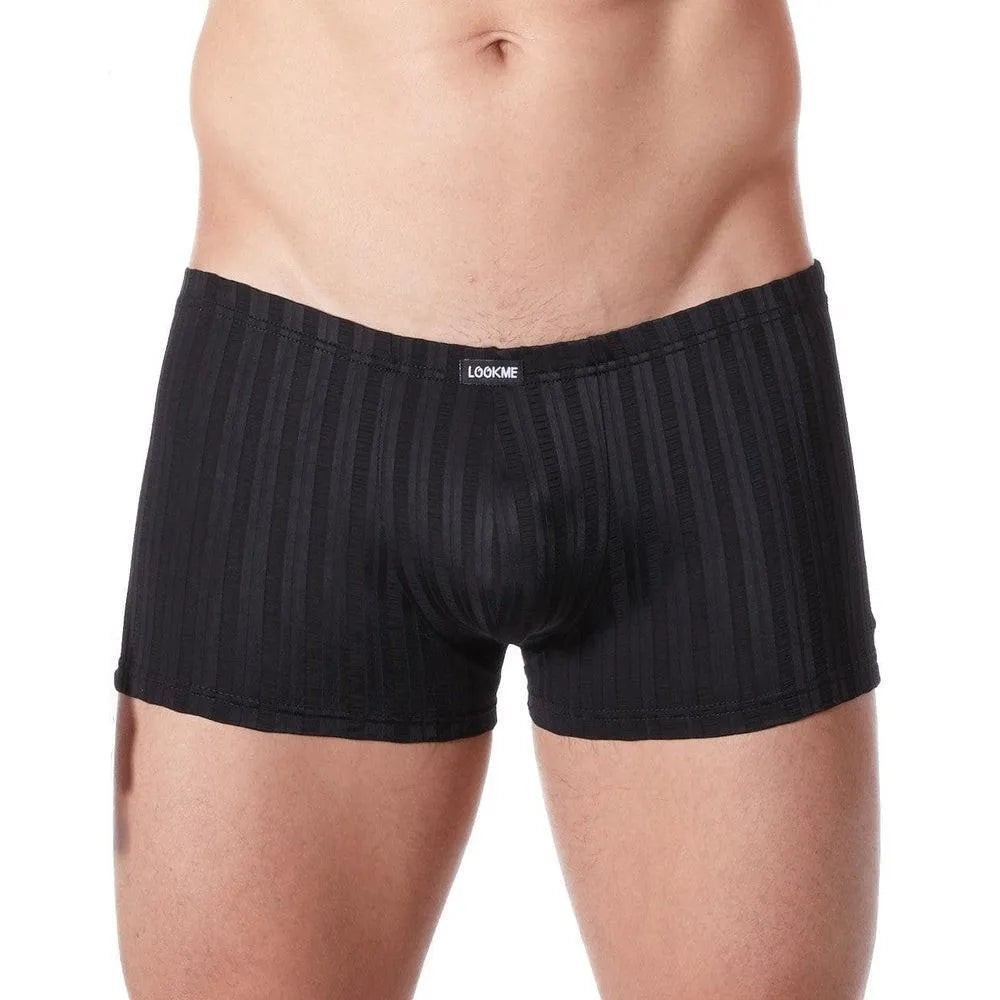 Boxer noir rayé confortable homme tissu doux extensible polyamide élasthanne coupe ajustée silhouette moderne finition mate brillante collection signature élégance