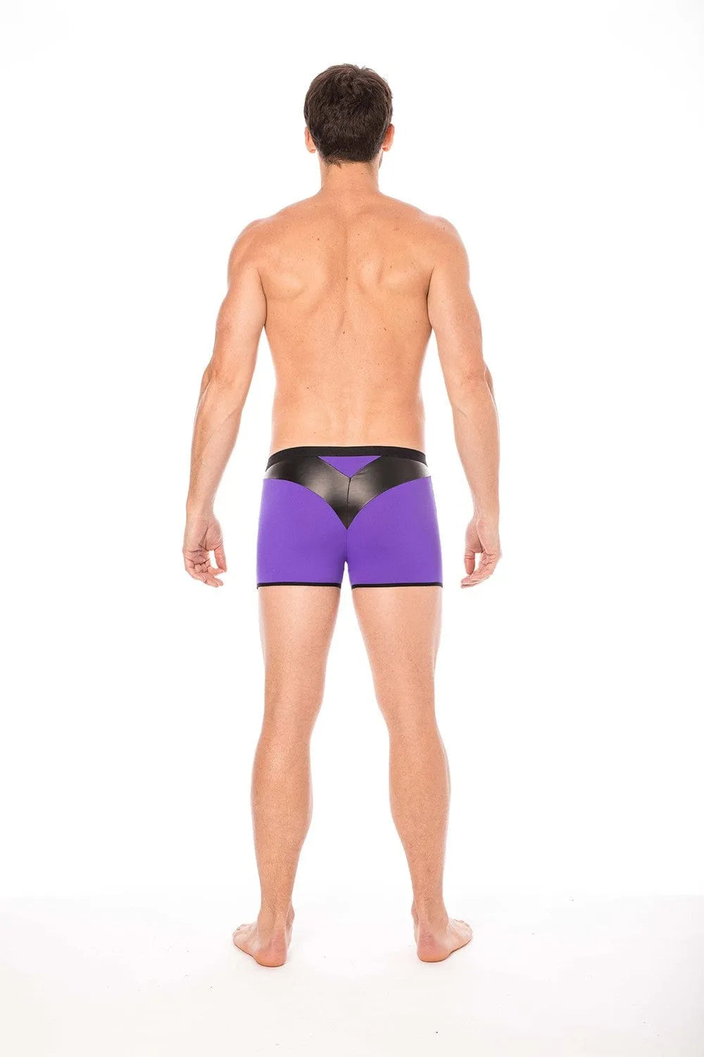 Boxer violet avec bande simili cuir noire en pointe, design élégant et confortable, tissu extensible et doux.