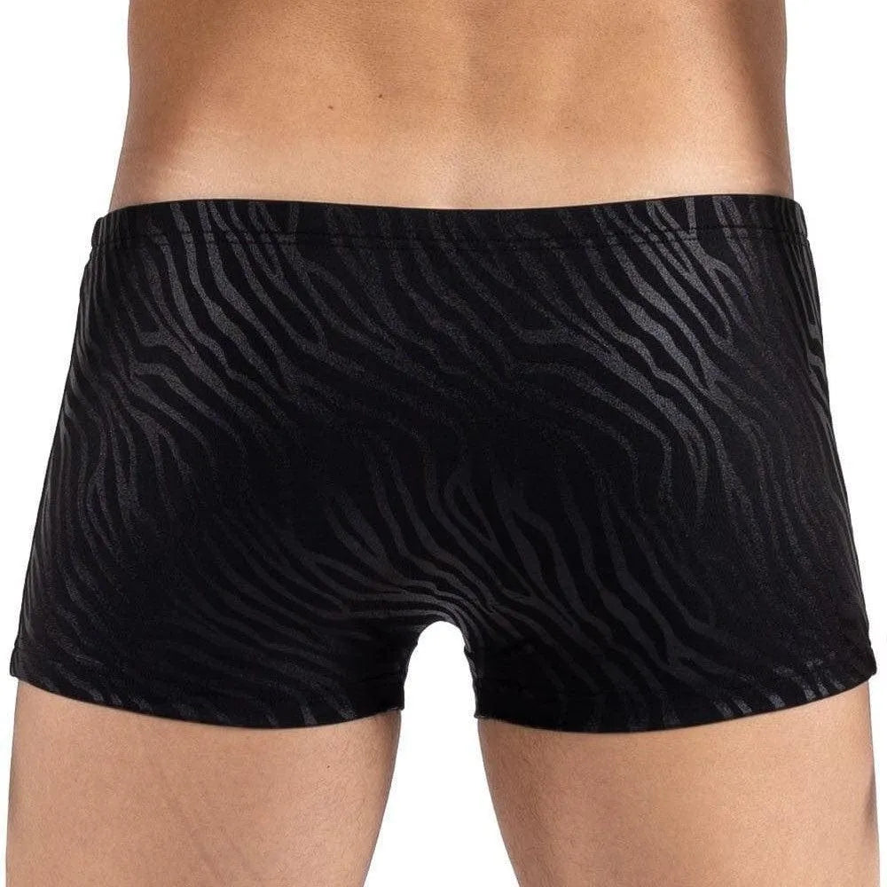 Boxer homme noir zébré brillant, ajusté, élégant, en polyamide élasthanne, motif exclusif, silhouette sculptante.
