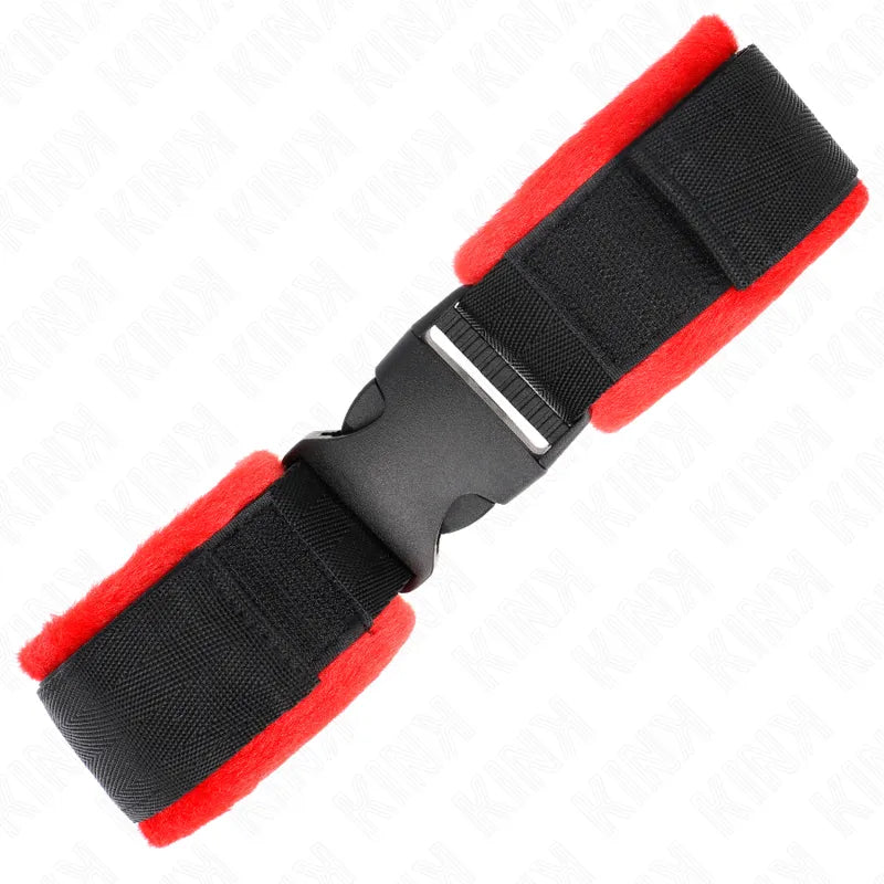 Bracelet BDSM en cuir véritable rouge et noir, fermoir métal renforcé, doublure douce, luxe et sécurité pour jeux intimes.
