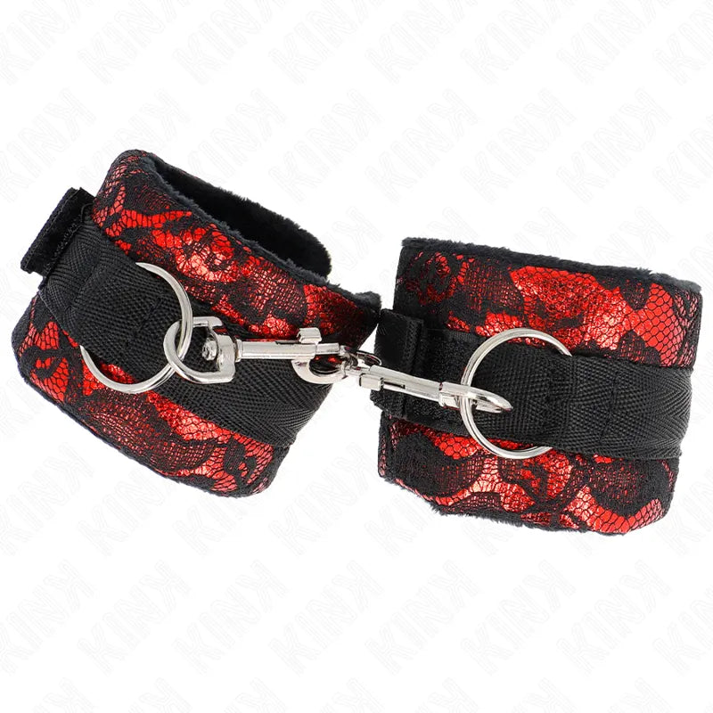 Bracelets BDSM en cuir vegan rouge et noir, ajustables, doublure douce, design élégant et éthique, fermoir sécurisé.