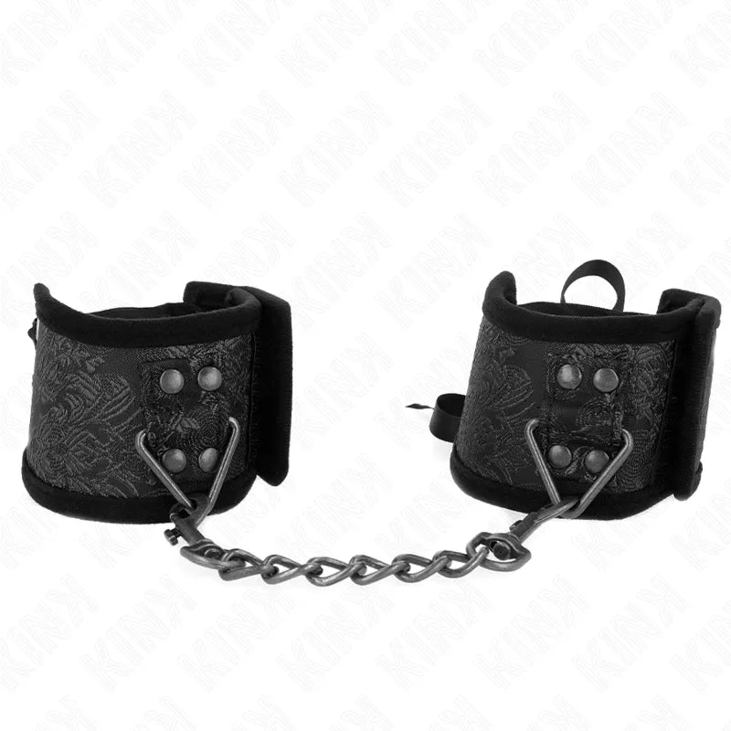 bracelets BDSM cuir végétalien débutants ajustables confort sécurité rembourrage intérieur boucles métalliques durables éthiques sans cruauté style raffiné