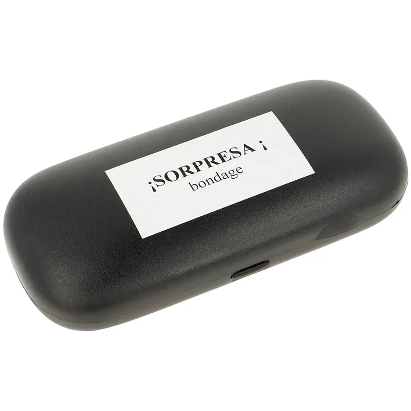 Coffret noir élégant avec étiquette Sorpresa Bondage, contenant une bande de bondage pour une expérience sensuelle en couple.