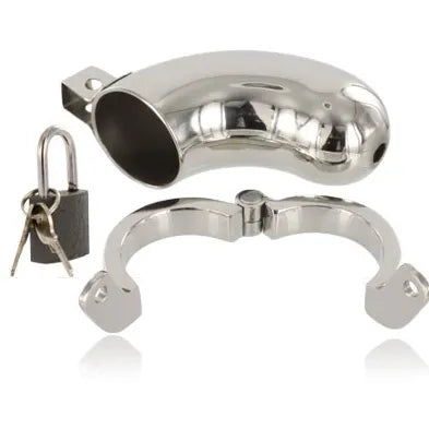 Ceinture de chasteté BDSM en acier inoxydable avec cadenas et anneaux, design sécurisé et hypoallergénique.