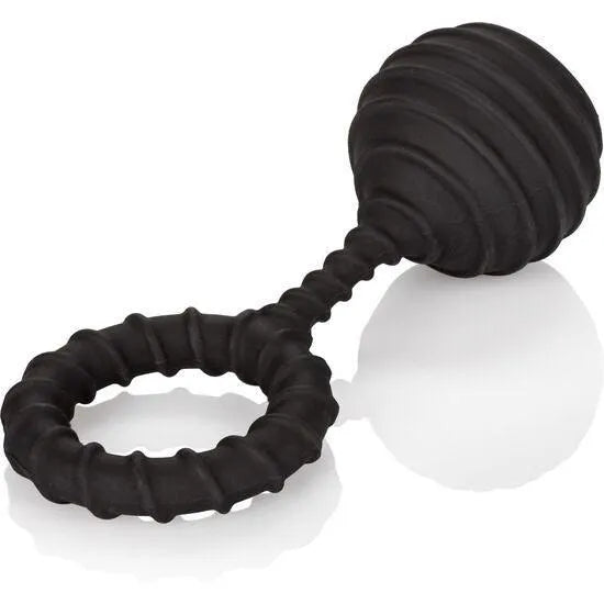 Anneau sexuel en silicone noir lesté, texture nervurée, pour stimulation et prolongation érections masculines.