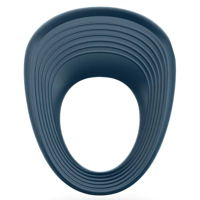 Cockring vibrant bleu en silicone médical, forme ergonomique, étanche, avec 10 modes de vibration pour couples.