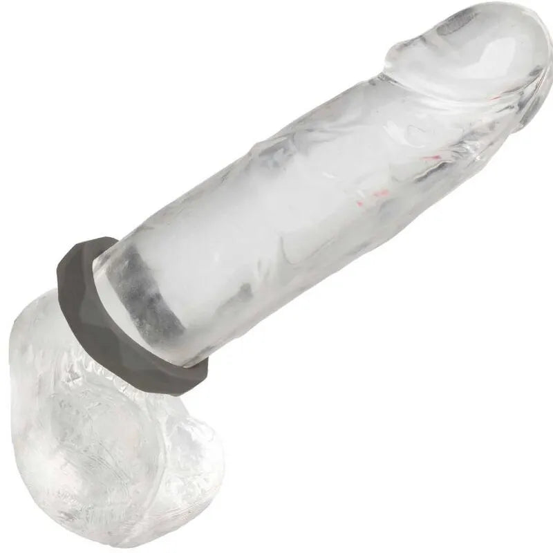 Anneau pénien silicone liquide gris, extensible, sans couture, sur modèle transparent, imperméable, pour performance intime.