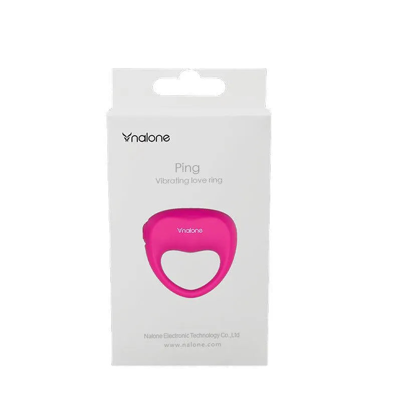Anneau pénien rose en silicone médical, puissant et submersible, sur emballage blanc, piles incluses, étanche.