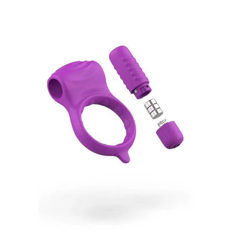 Anneau pénien violet en silicone strié, vibrant, étanche, avec compartiment à pile, idéal pour plaisir aquatique.