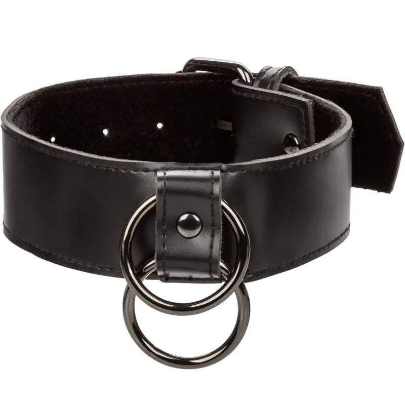 Collier BDSM en cuir végétalien noir avec chaîne métal, intérieur velours, boucle sécurisée, boutons-pression réglables.