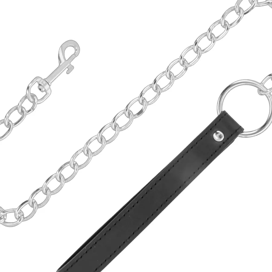 Collier BDSM cuir noir rembourré avec boucle ajustable, laisse chaîne métal et crochet pivotant pour confort et sécurité.