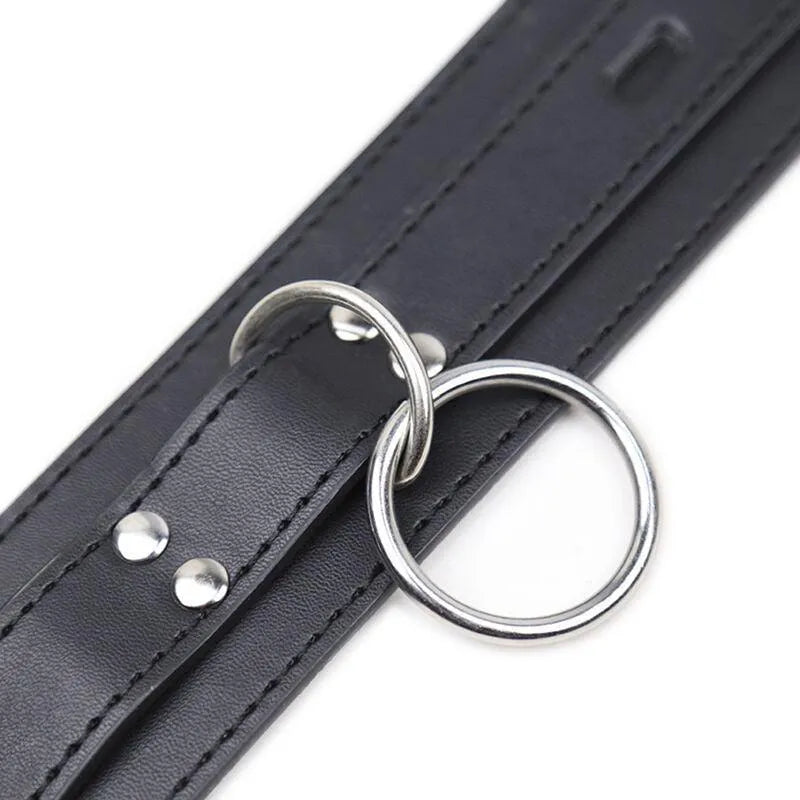 Collier laisse fétiche noir simili cuir, chaîne métal robuste, anneaux polyvalents, élégant et ajustable, haute qualité.