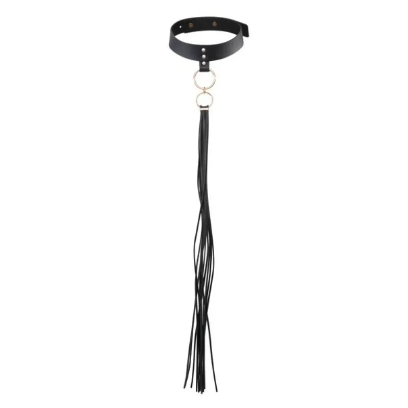 collier pompon bondage BDSM végane réglable recyclé polyuréthane sans cruauté fouet doux audacieux sensuel érotique élégant soirée privé