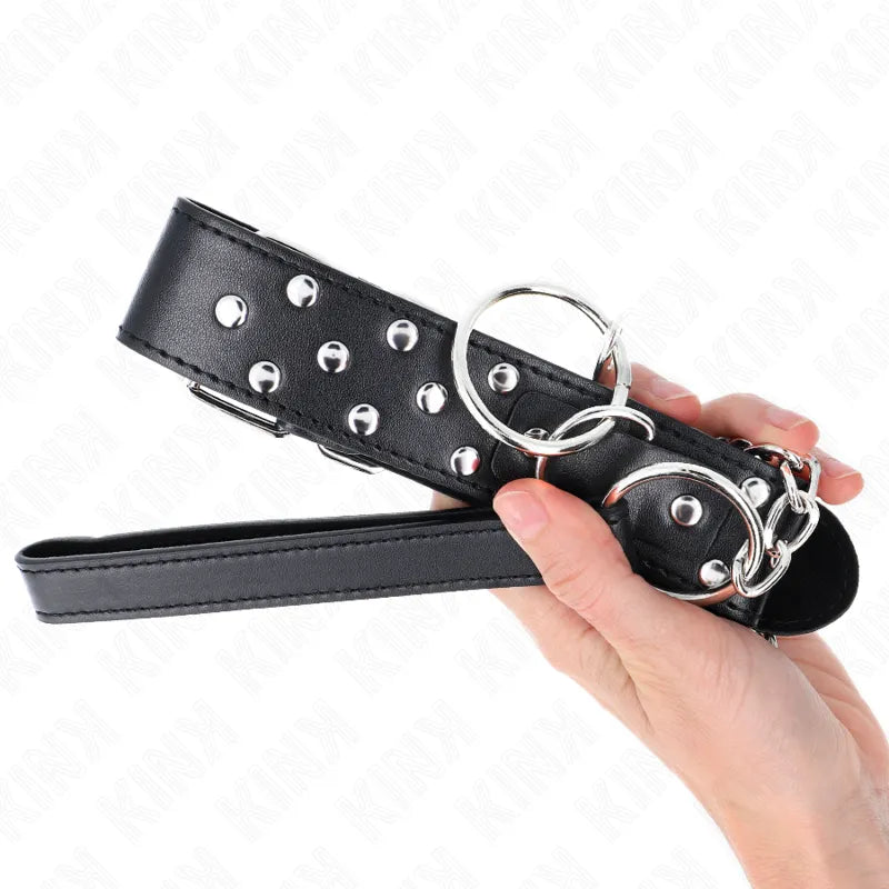 Collier BDSM cuir végétalien noir, boucles ajustables, design élégant, confort et résistance, autorité et sophistication.