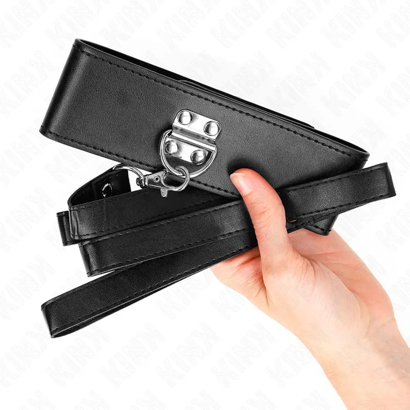 Collier BDSM cuir noir élégant, boucle réglable, robuste et raffiné, idéal pour débutants et avancés, usage sécurisé.