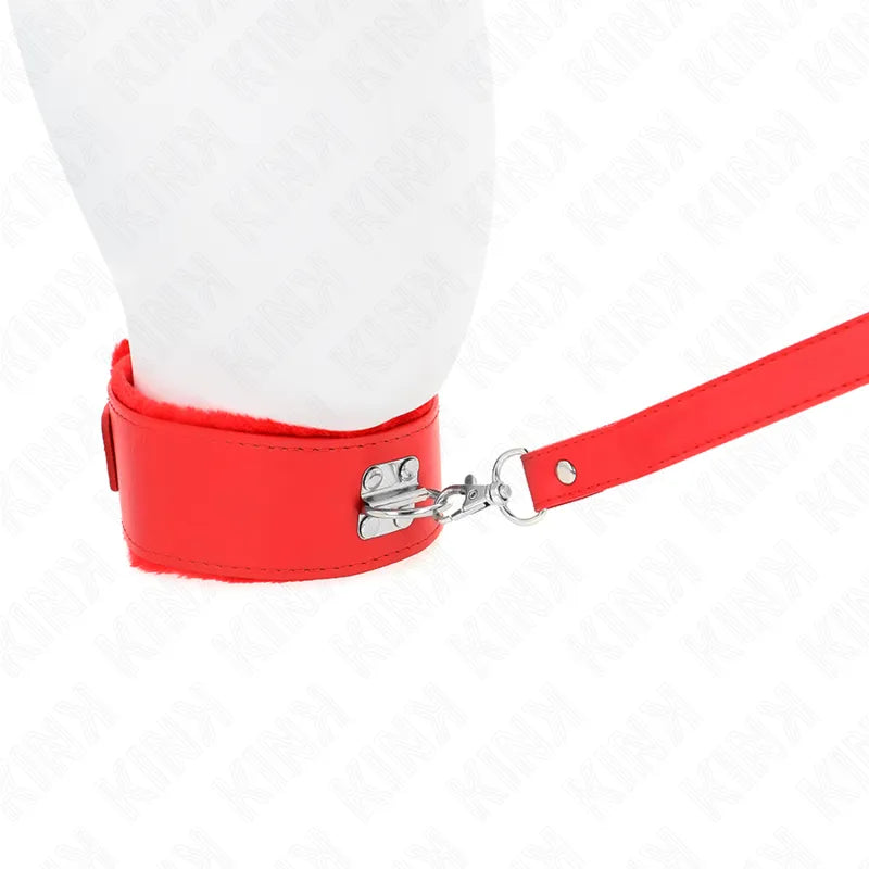 Collier BDSM rouge en cuir véritable avec boucle métallique, finition luxueuse, ajustable pour confort et élégance.