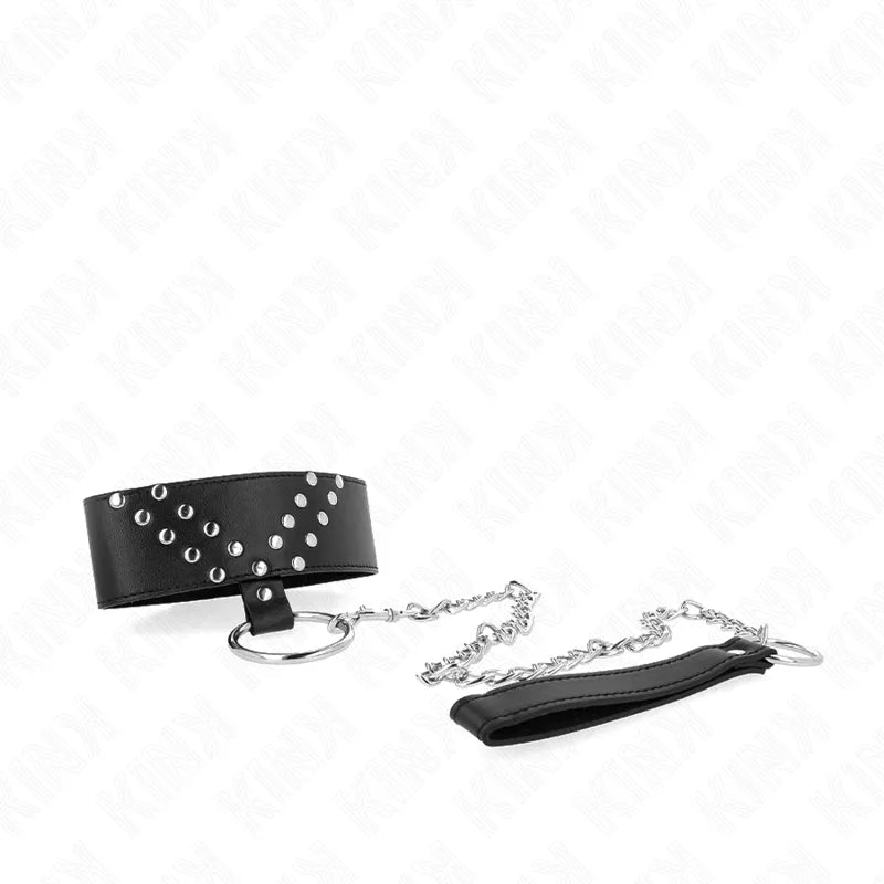 Collier BDSM noir en cuir végétalien avec clous argentés, chaîne ajustable et poignée, design chic et éthique.