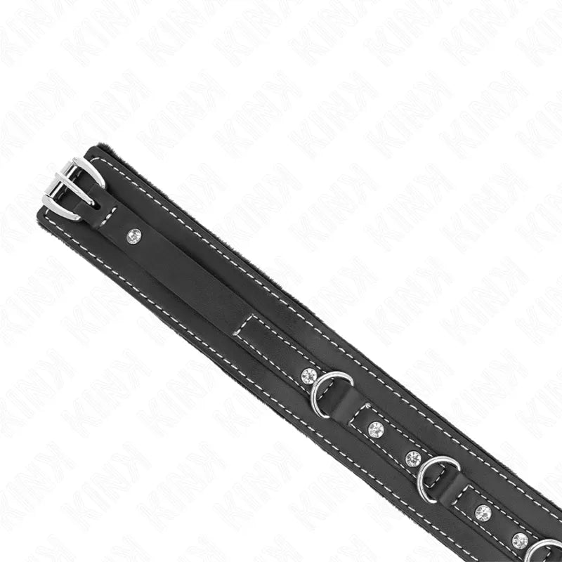 Collier BDSM cuir noir végétalien, boucle métallique, design élégant et robuste, ajustable pour confort et style.