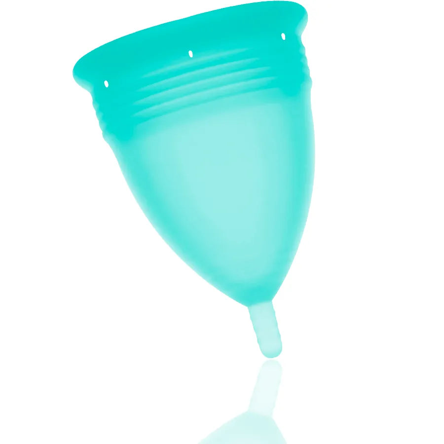 Coupe menstruelle turquoise en silicone FDA, forme conique, capacité 24ml, idéale sport, confort 12h, hypoallergénique.