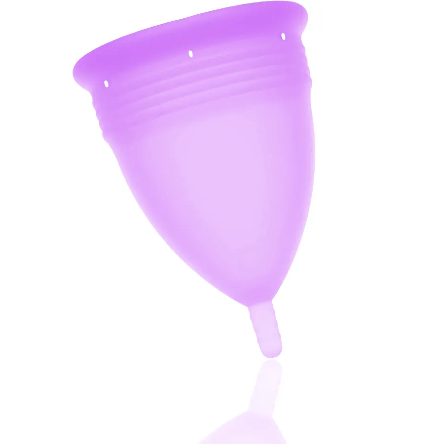Coupe menstruelle silicone violette, forme ergonomique, écologique, réutilisable, certifiée FDA, idéale sport et quotidien.