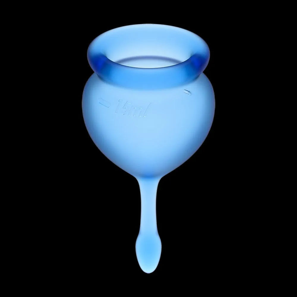 Coupe menstruelle bleue en silicone médical, forme ergonomique, capacité 15-20 ml, pour flux variable, réutilisable.