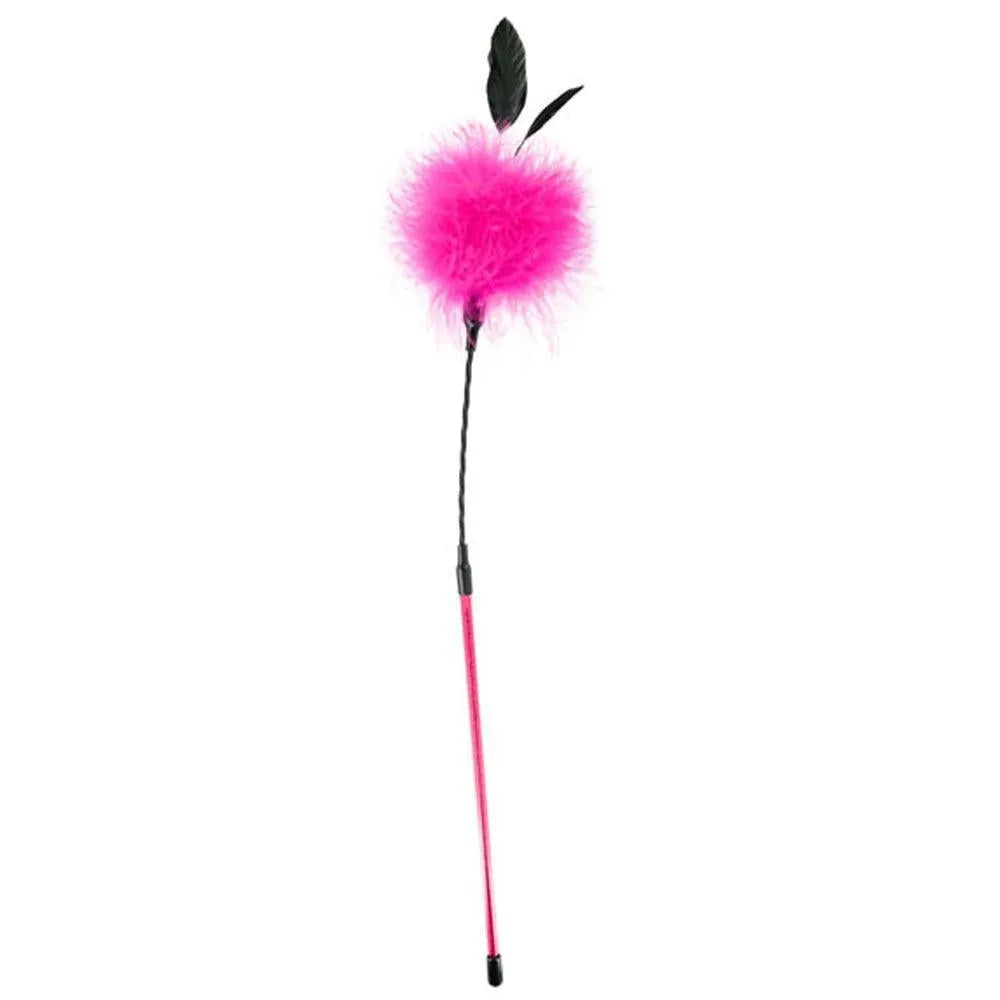 cravache érotique BDSM souple cuir pompon rose plumeau plumes chatouillant fessée caresse sensuelle ajustable lavable discrète hygiénique