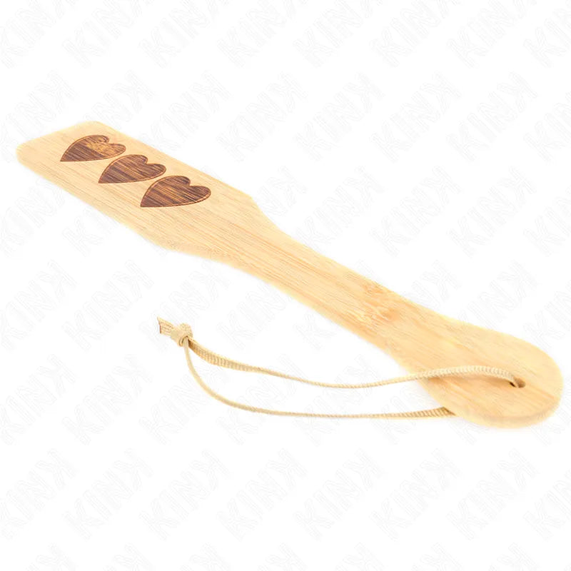cravaches fouets BDSM cuir véritable durable ergonomique poignée précision sensations intenses polyvalents tailles variées couleurs luxueux sécurisés artisanaux contrôle domination