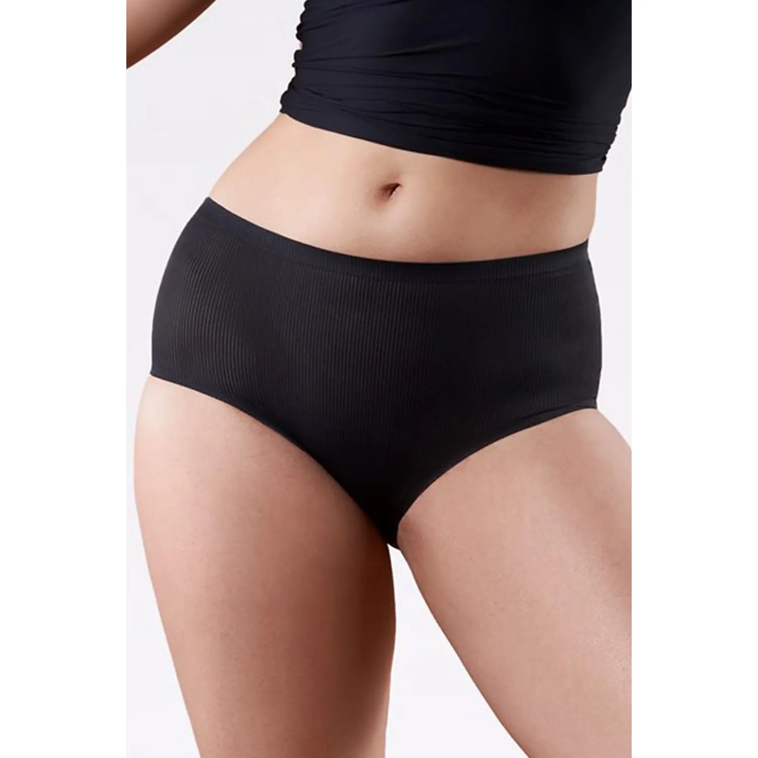 Culotte taille haute Julimex collection Oxy matière respirante confort morphologies noire élégance discretion bien-être intime lingerie femme quotidien occasions spéciales