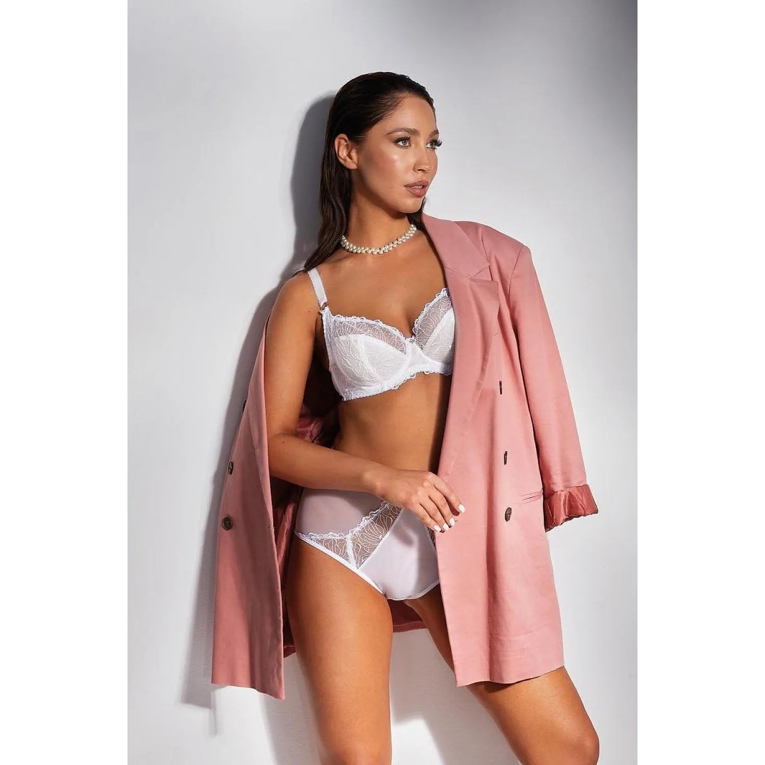 Culottes Bella Misteria en tulle transparent brodé, taille haute, finition ruban ondulé, tailles S à XXXL disponibles.