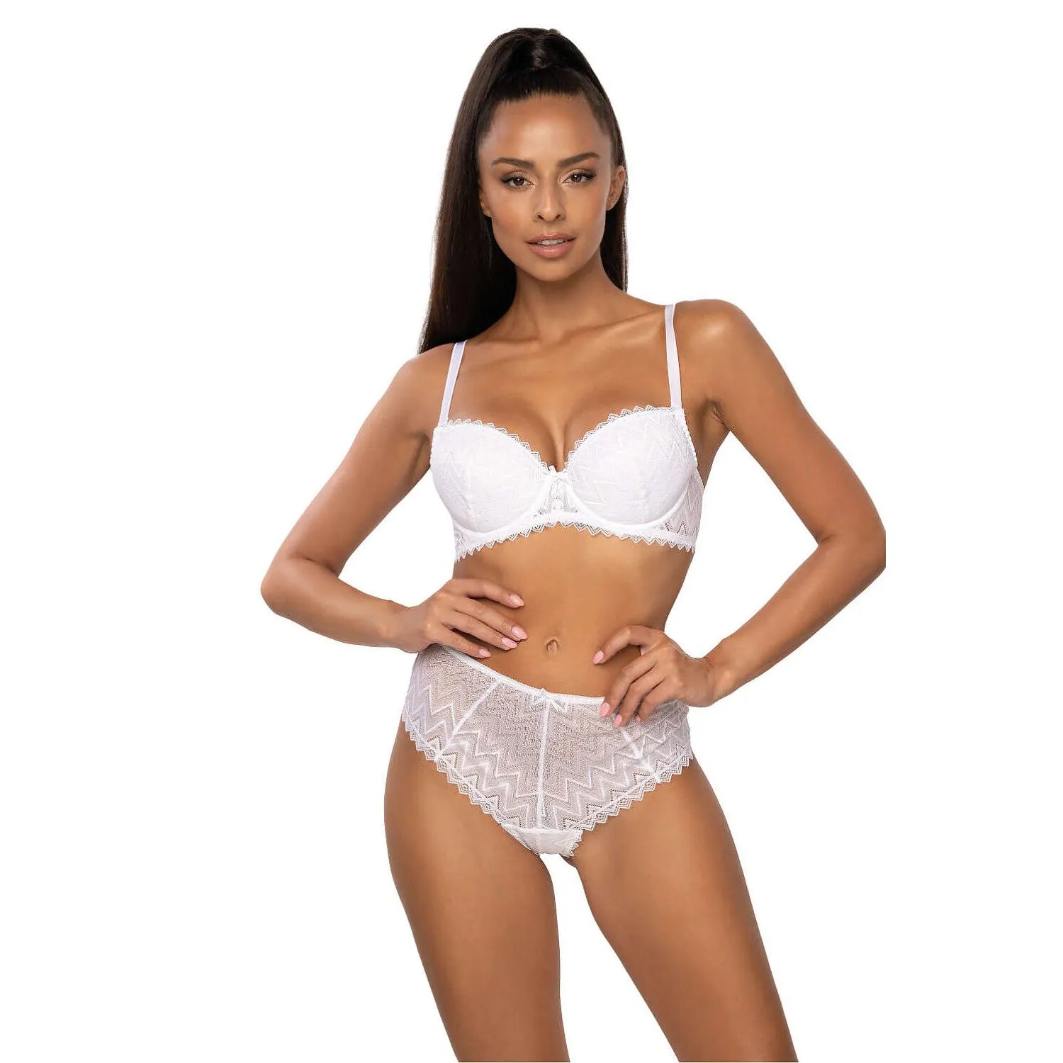 Culotte en dentelle blanche, taille haute, motif zigzag, nœud subtil, lingerie féminine élégante et confortable.