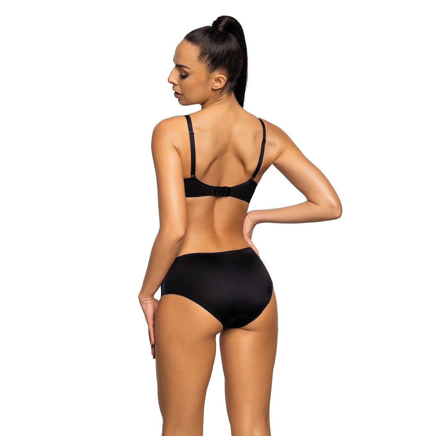 Culotte Saddie noire en microfibre, dentelle florale sur les côtés, taille moyenne, élégance et confort pour femmes.