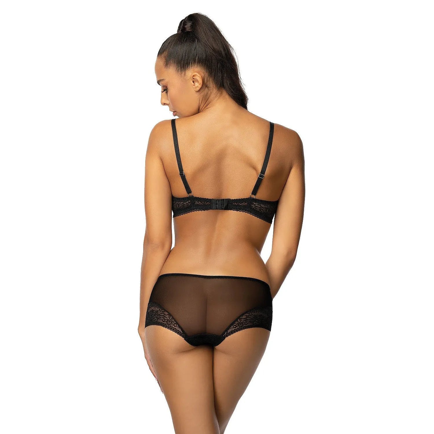 Culotte shorty noire en dentelle, design sexy et confortable, tissu semi-transparent, motif floral élégant.