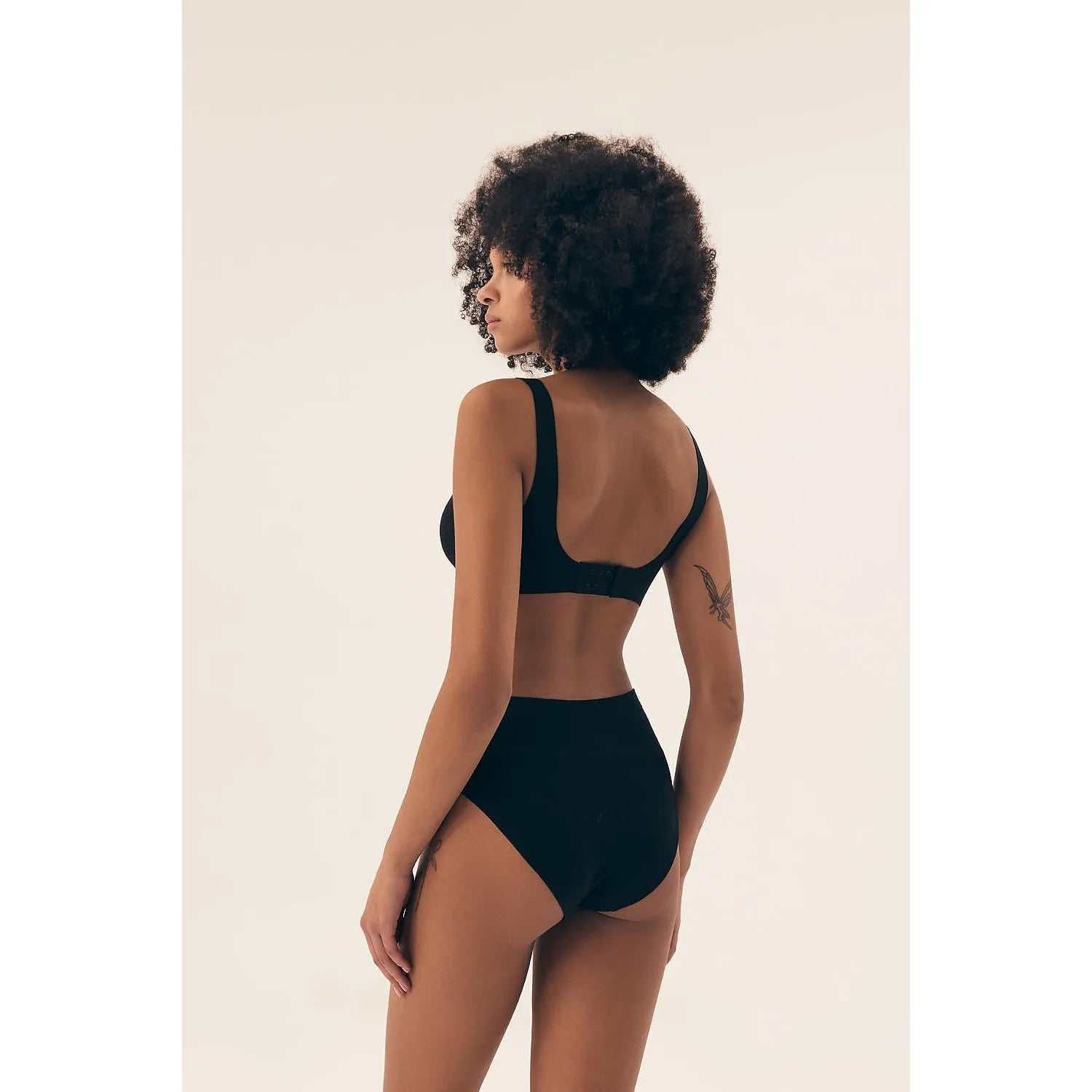 Culottes bikini noires et brique en tissu côtelé, modèle 212011 Henderson, confortables avec doublure coton.