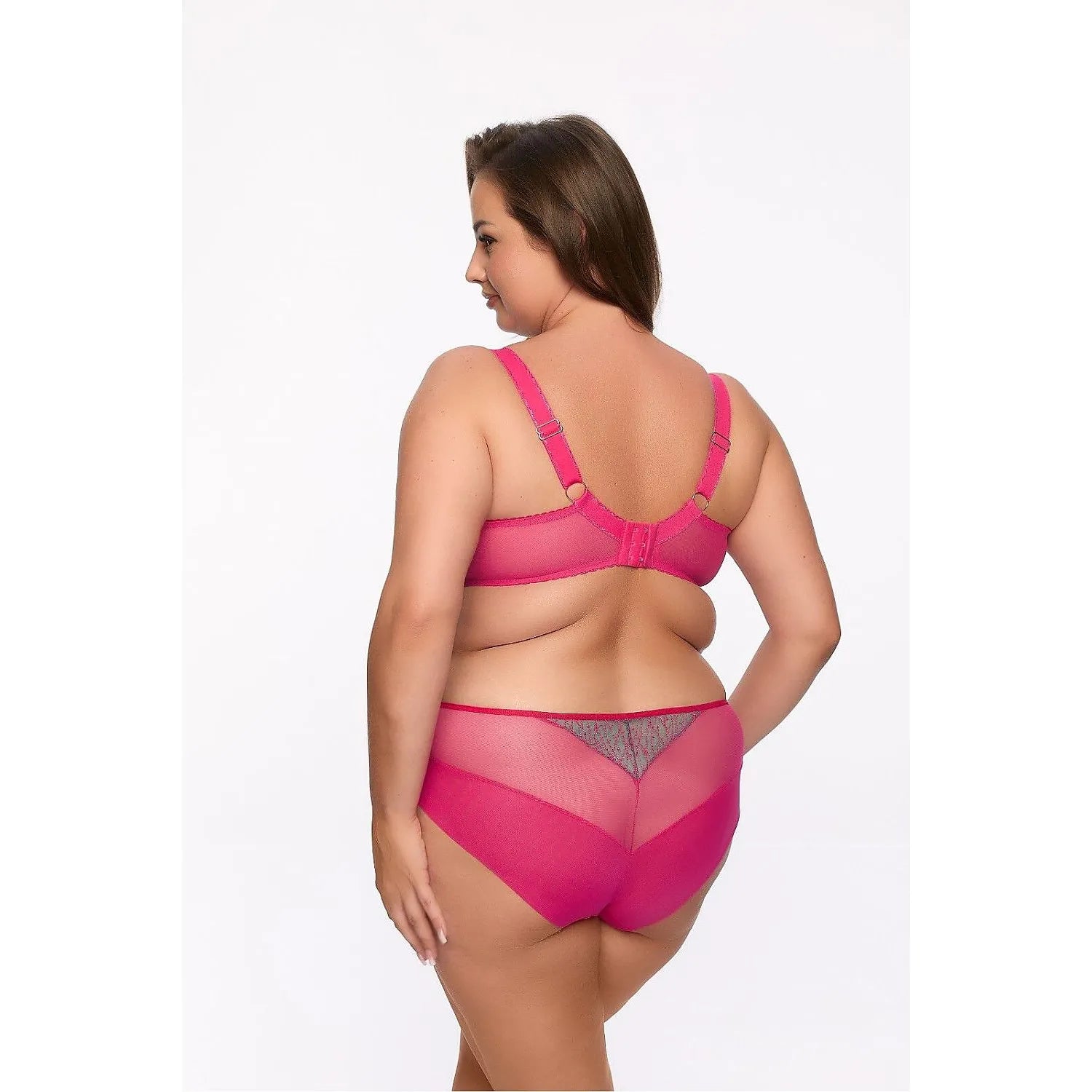 Culotte Gaia turquoise avec dentelle brodée, dos transparent, détails roses, élégante et confortable.