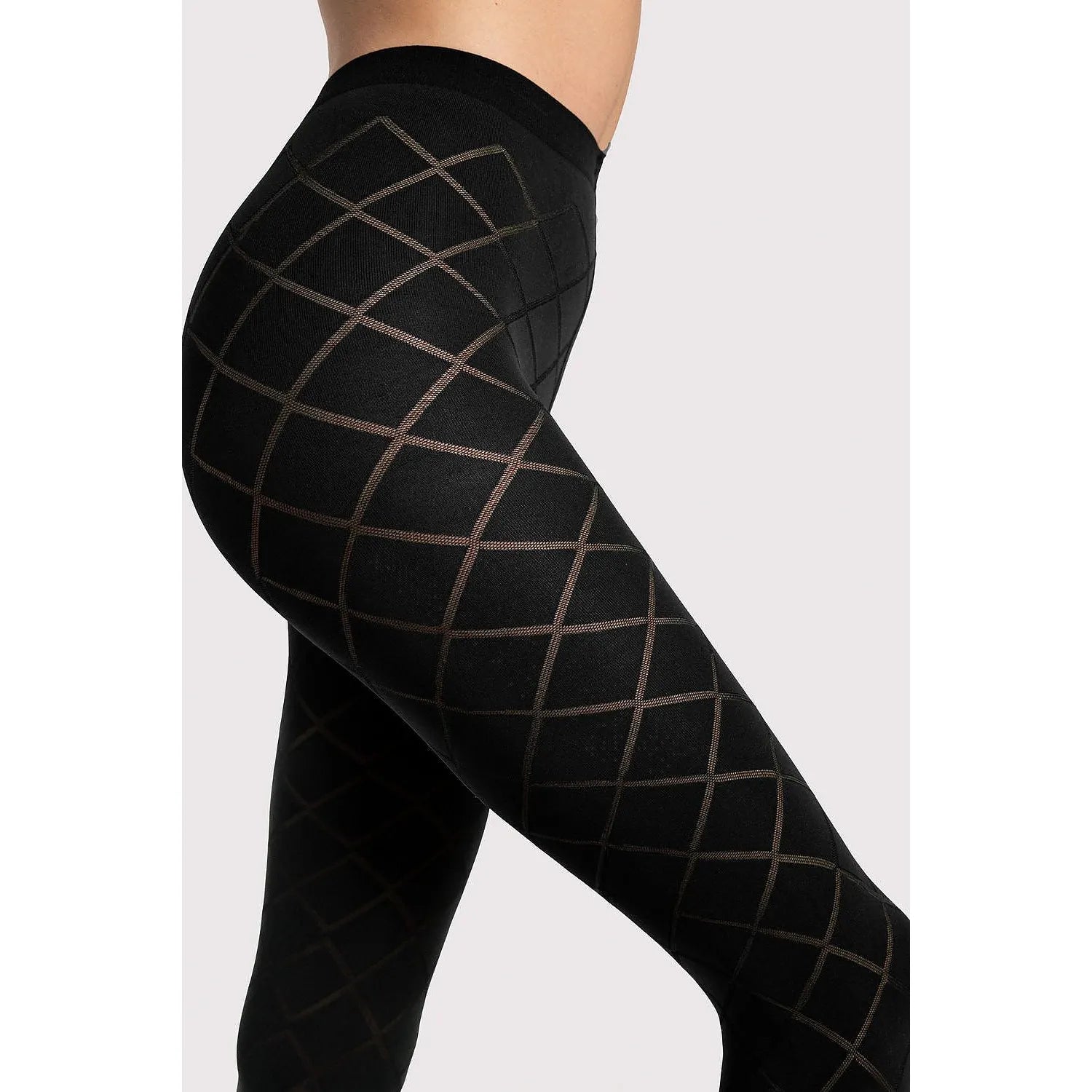 Collants noirs opaques motif losanges, microfibre élégante, coutures plates invisibles, confort et durabilité.