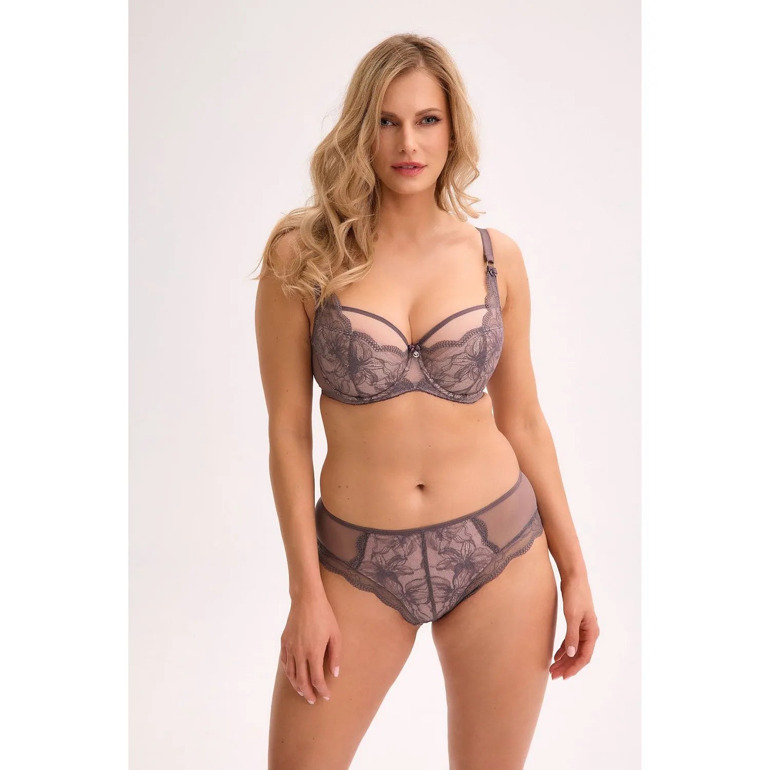 Culottes sensuelles dentelle résille Gaia model 220488 confort quotidien silhouette féminine lingerie élégante sexy intime femmes