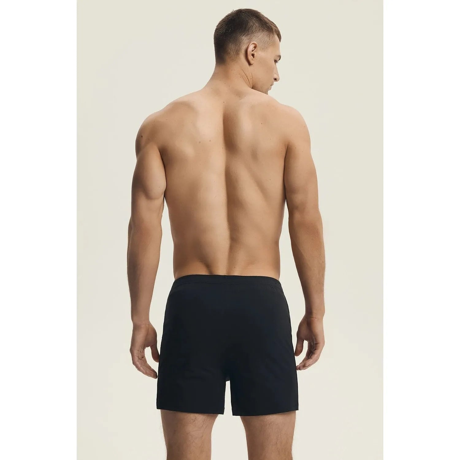 Boxer noir Henderson 220969 pour homme, coupe ample, tissu doux et respirant, ceinture élastique, vue arrière.