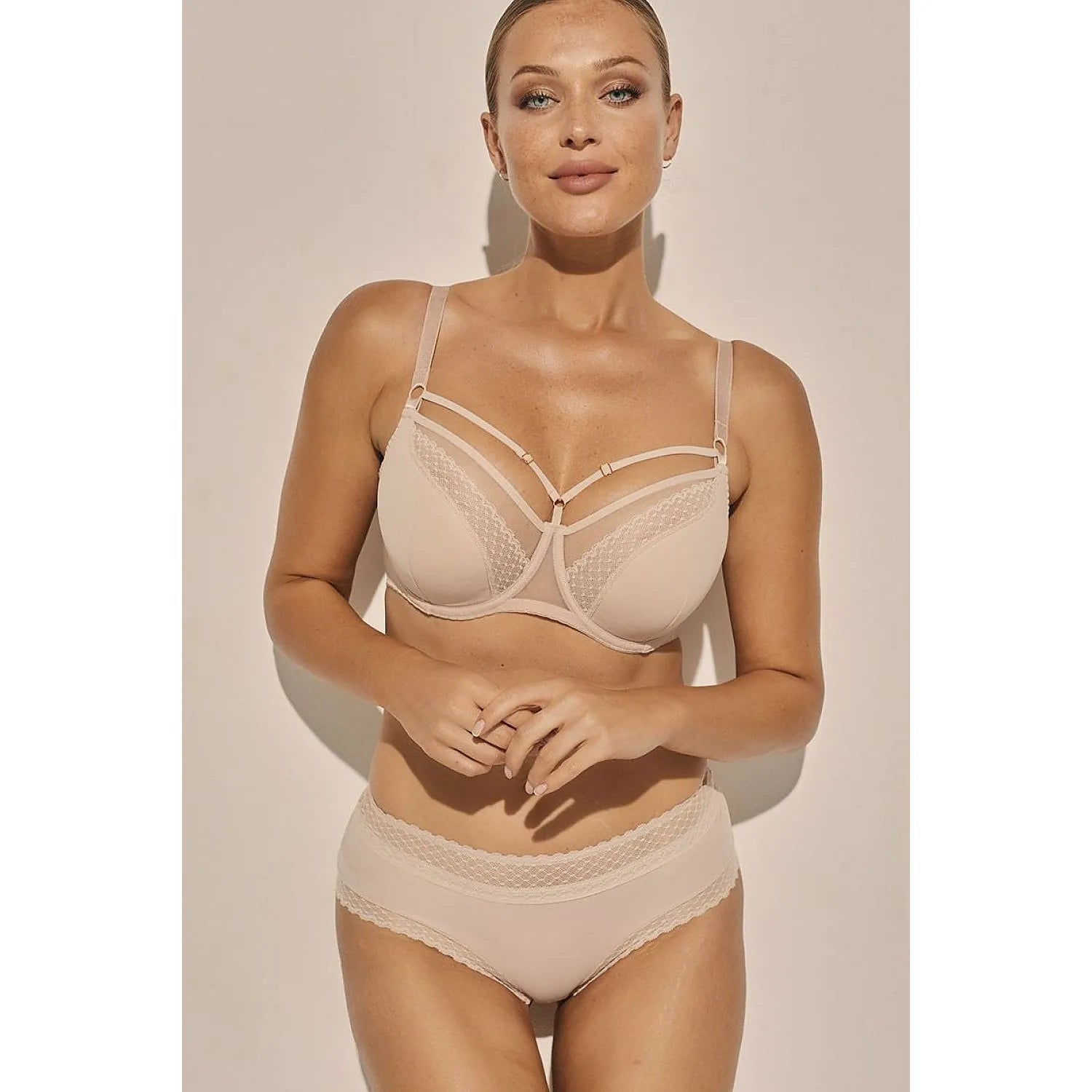  Semi-soft model 227484 Kinga 