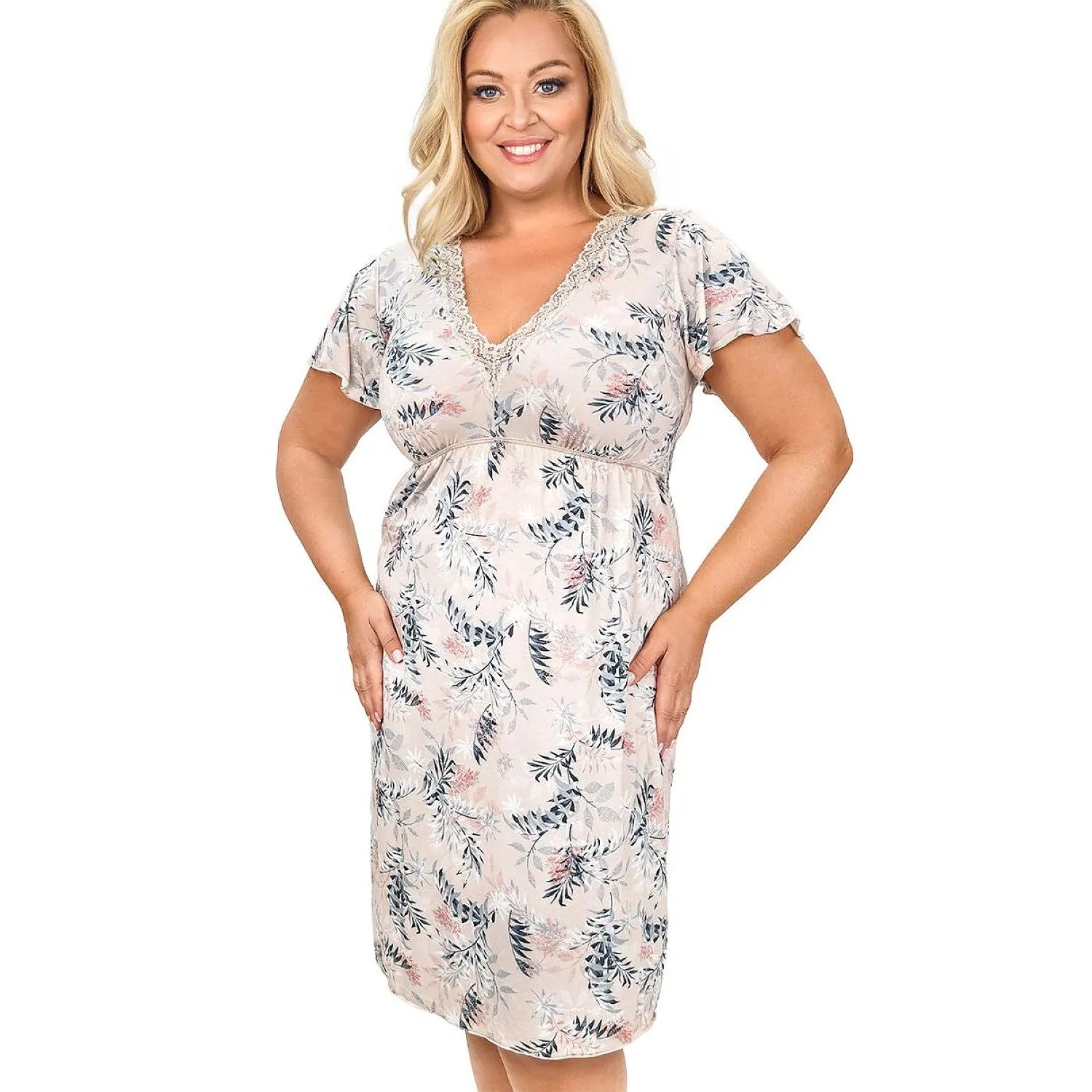 Chemise de nuit grande taille en viscose florale avec dentelle élégante