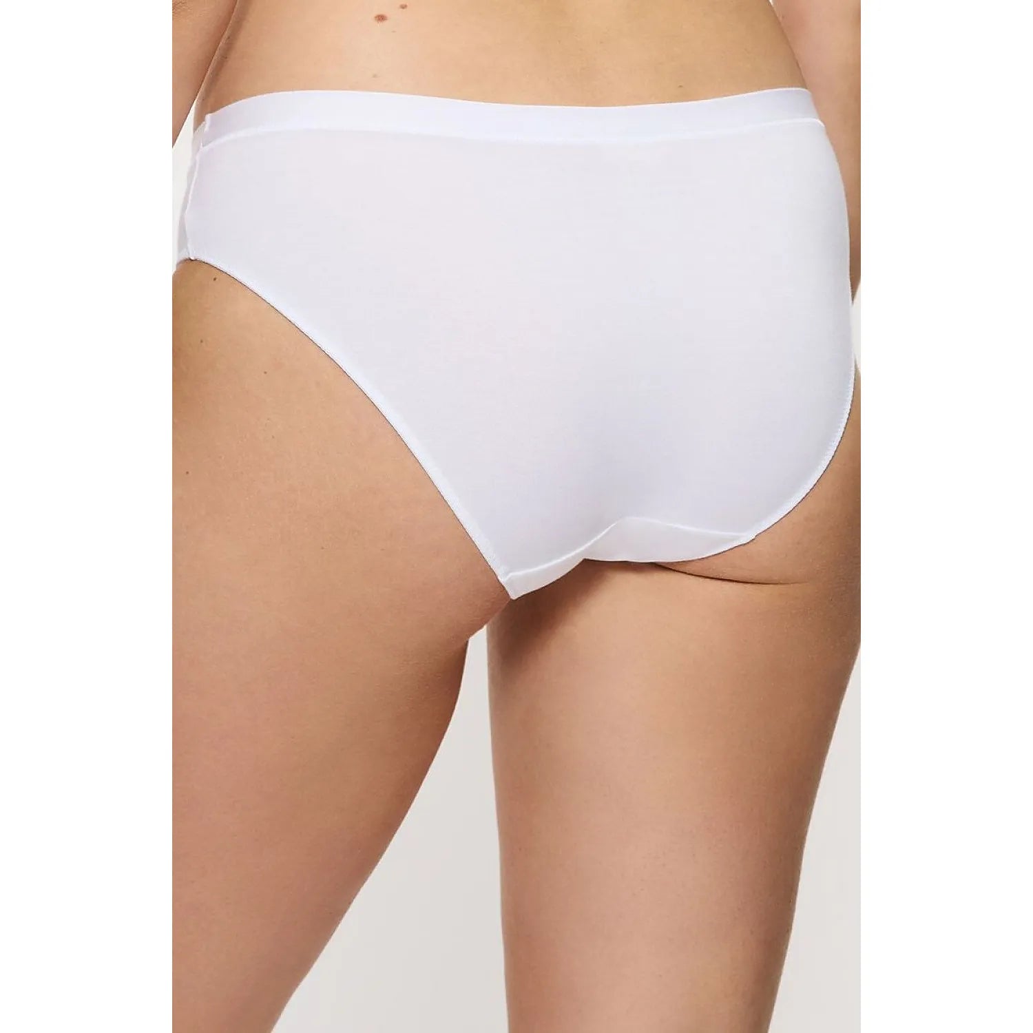 Culotte blanche invisible en modal élastique, confort quotidien, coupe Tai, Sense of Modal Triumph, vue arrière.