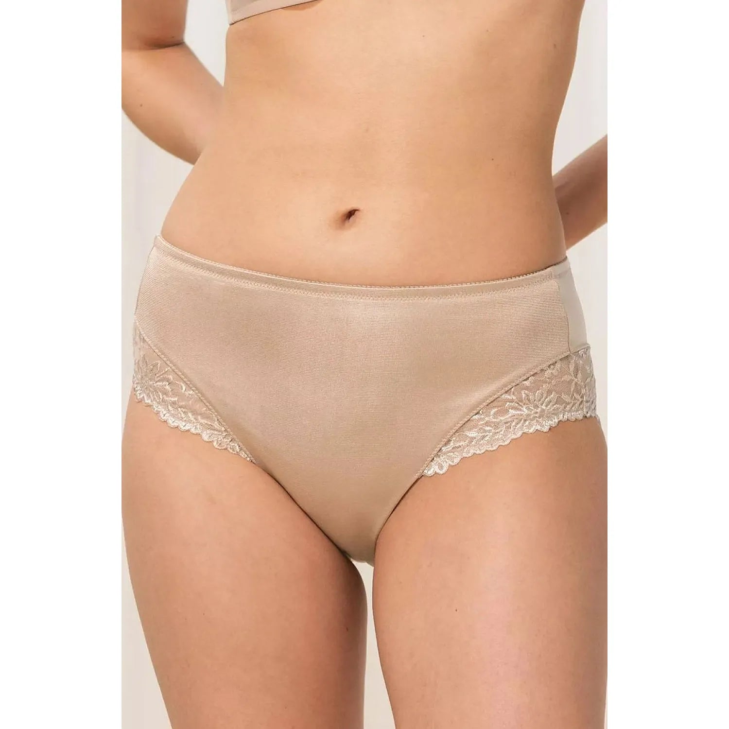Culottes model 229421 Triumph