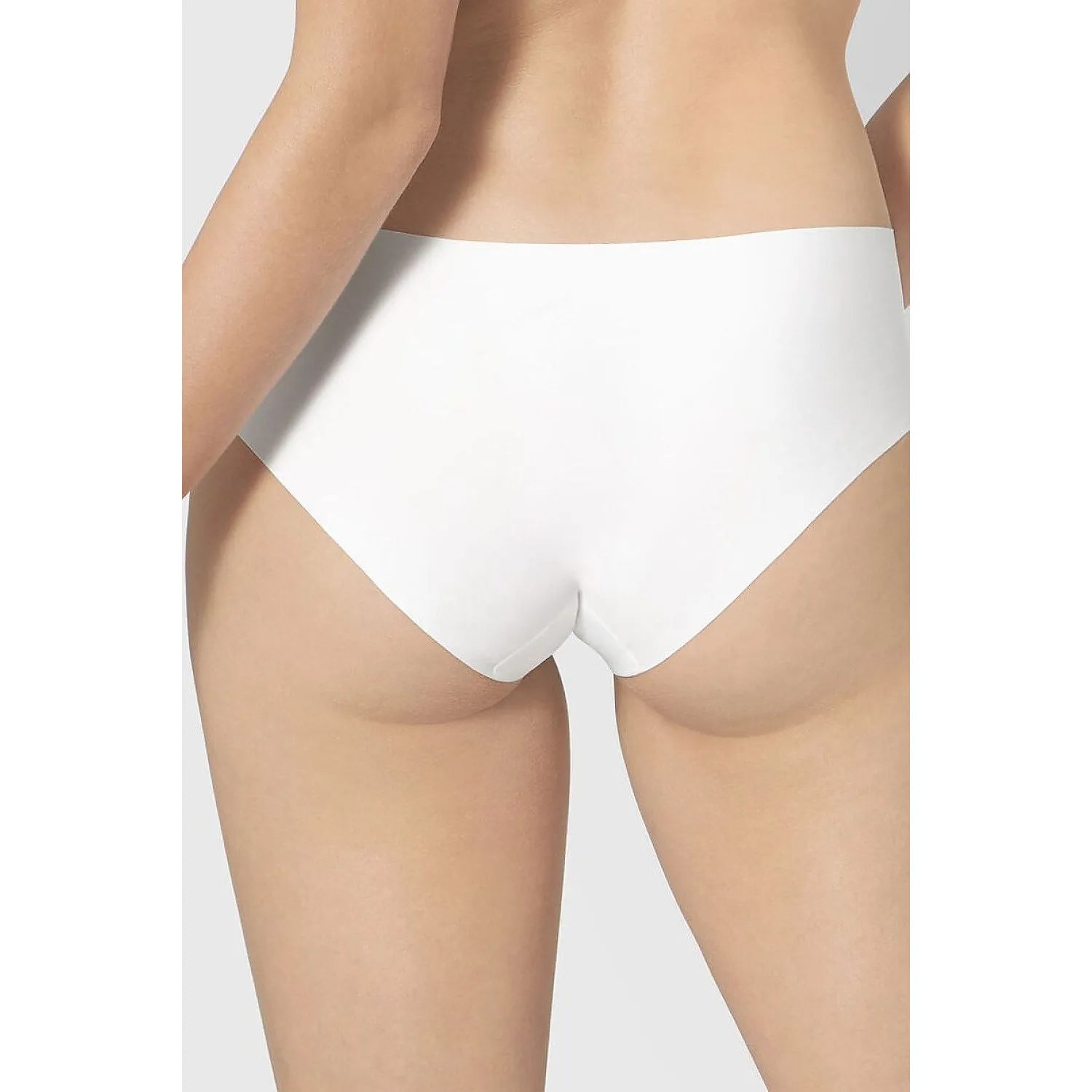 Culotte hipster blanche Sloggi Zero Feel, dos couvert, sans couture, tissu doux et respirant, ajustement parfait.