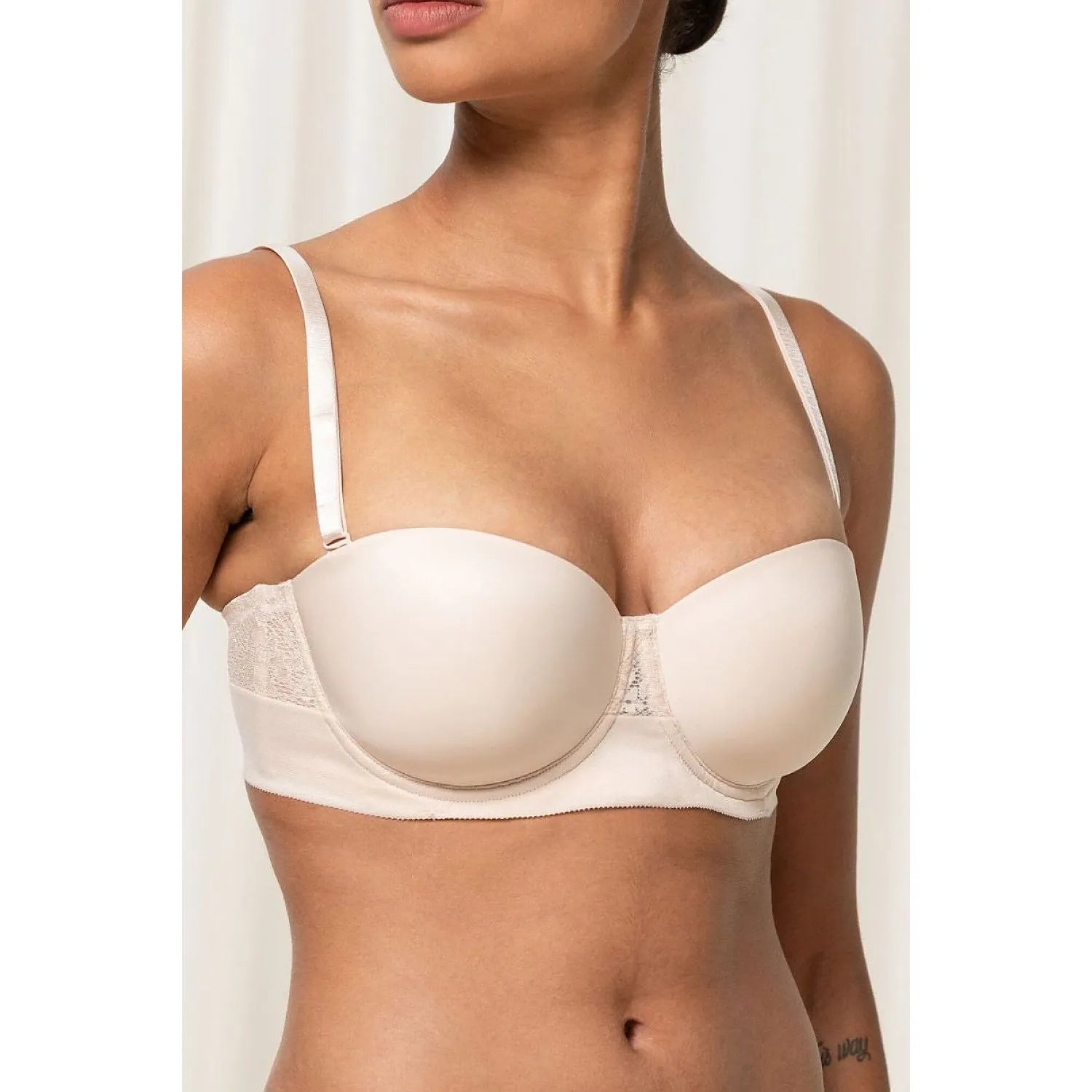  Soutien-gorge sans-bretelles model 229986 Triumph 