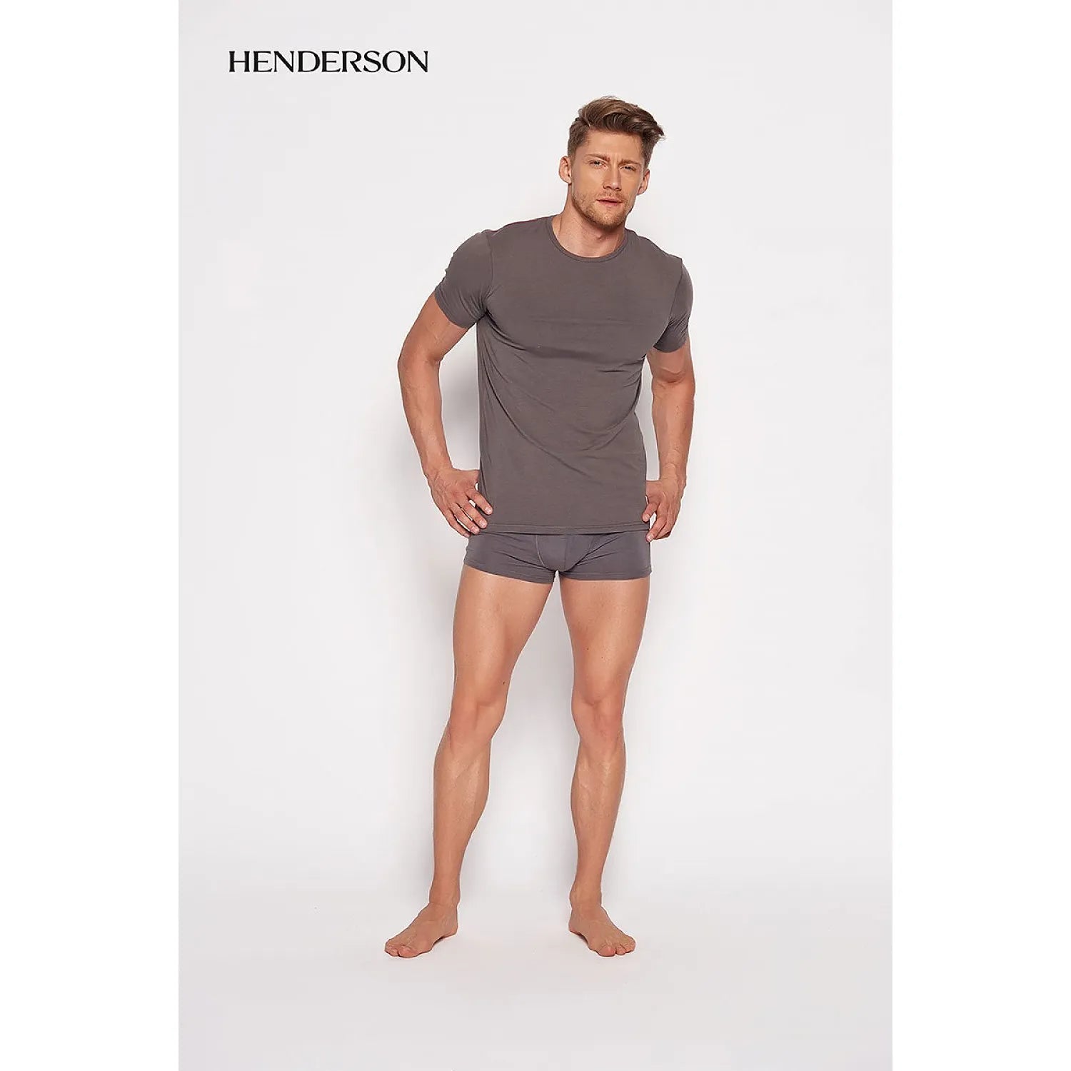 ensemble lingerie masculine coton élasthanne gris haut boxer ajusté classique col rond respirant doux confortable coutures discrètes soignées stylé intemporel