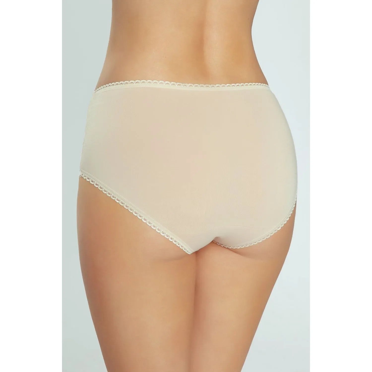 Culotte lingerie beige en dentelle élégante pour femme, taille S à XL, vue arrière, confort et sophistication.
