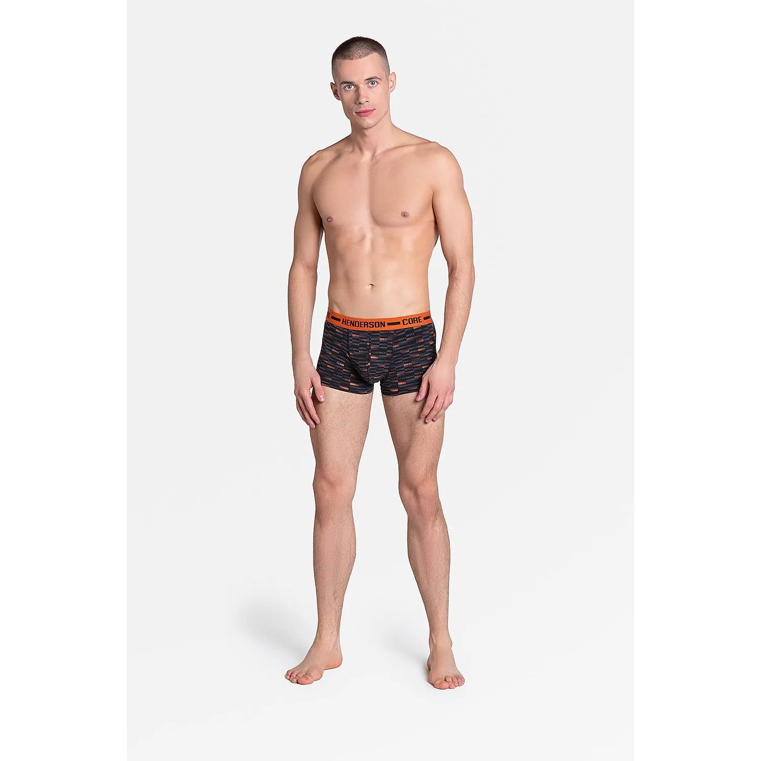Boxer court homme Henderson Core, motifs colorés, taille élastique, coton 95%, élasthanne 5%, confort et style.