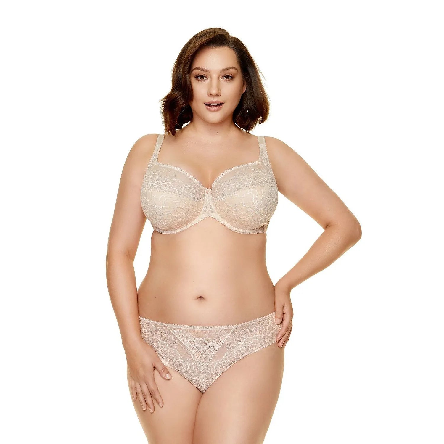 Culottes dentelle italienne écologique, motif floral, couleur beige, confort quotidien, élégance et douceur.