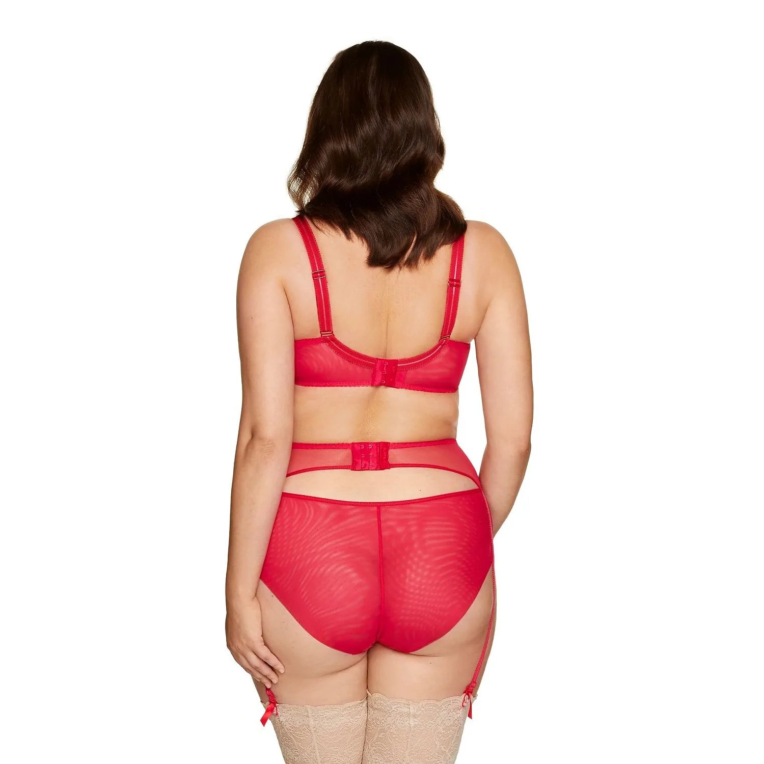 Culotte rouge Gorteks avec cœurs brodés, tulle élastique, design romantique, vue arrière, confort et élégance.