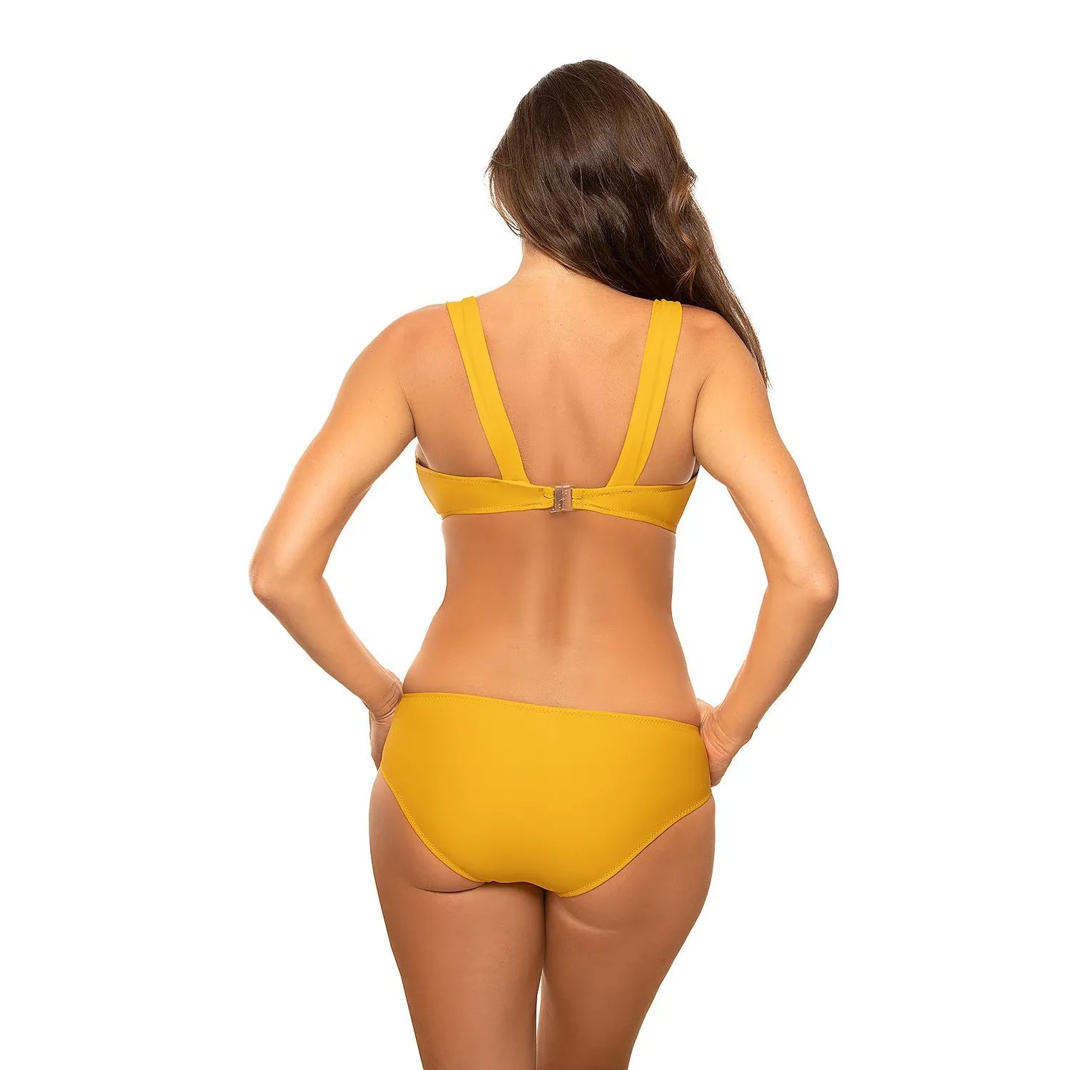 Bikini jaune Marko Bardot, bonnets renforcés, armatures latérales, bretelles larges, culotte taille basse, logo discret.