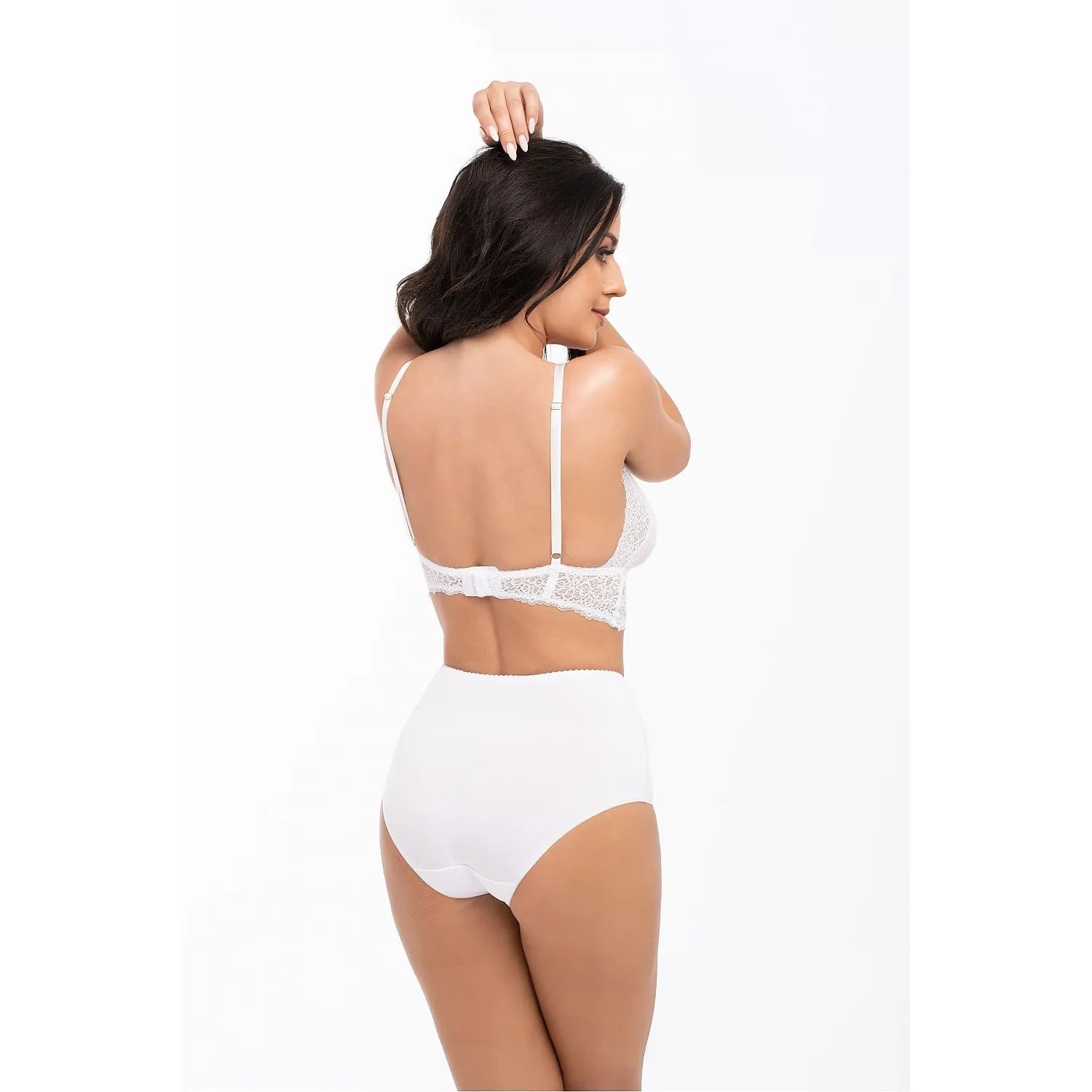 Ensemble lingerie blanc Babell, culotte taille haute en dentelle et bralette sans armatures, élégant et confortable.